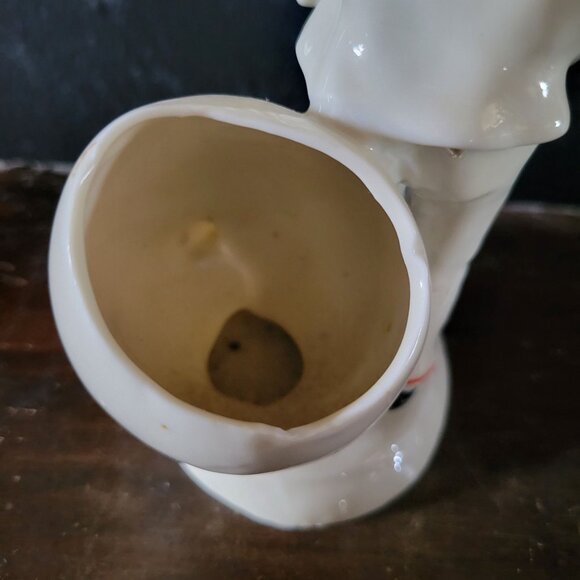 Vintage Accordion Player Porcelain Figurine with Cracked Egg Planter - Picture 8 of 12